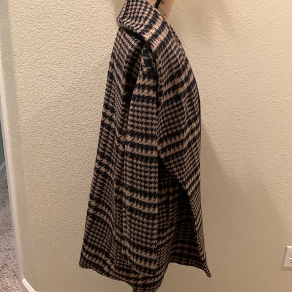 Elie Tahari Wool Coat - Picture 11 of 15